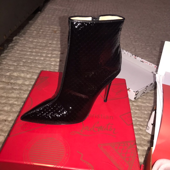 LV RED Bottoms BRAND NEW SIZE 38 original price 1,200 my asking price is 950 - Picture 5 of 9